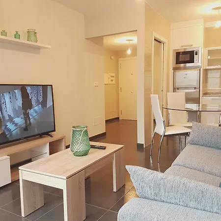 Апартаменти Playa Mar Portonovo Centro. *